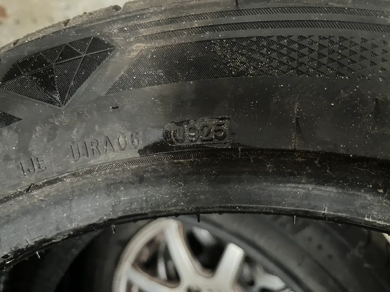 Billede 5 - 2 stk 225/45ZR20 platin sommerdæk 