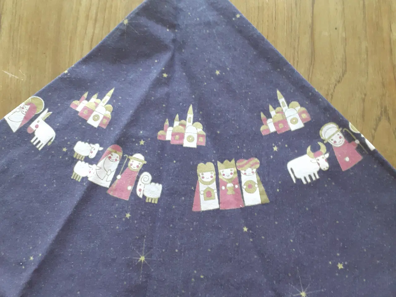 Billede 2 - SØDAHL "Bethlehem" - stor rund lilla dug fra 1992