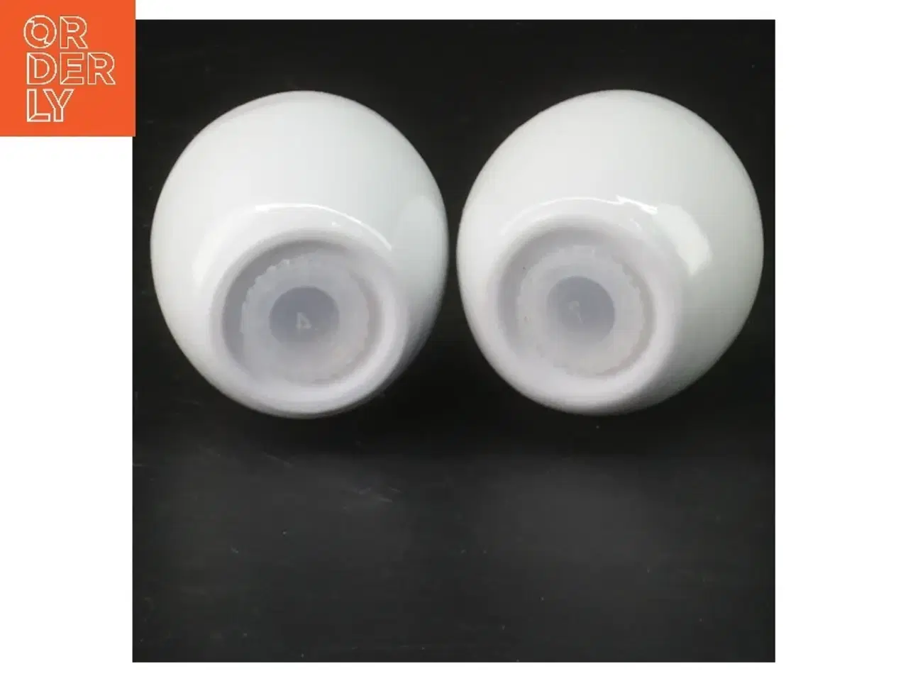 Billede 2 - Salt- og Peberbøsser (str. 6x4,5 cm)