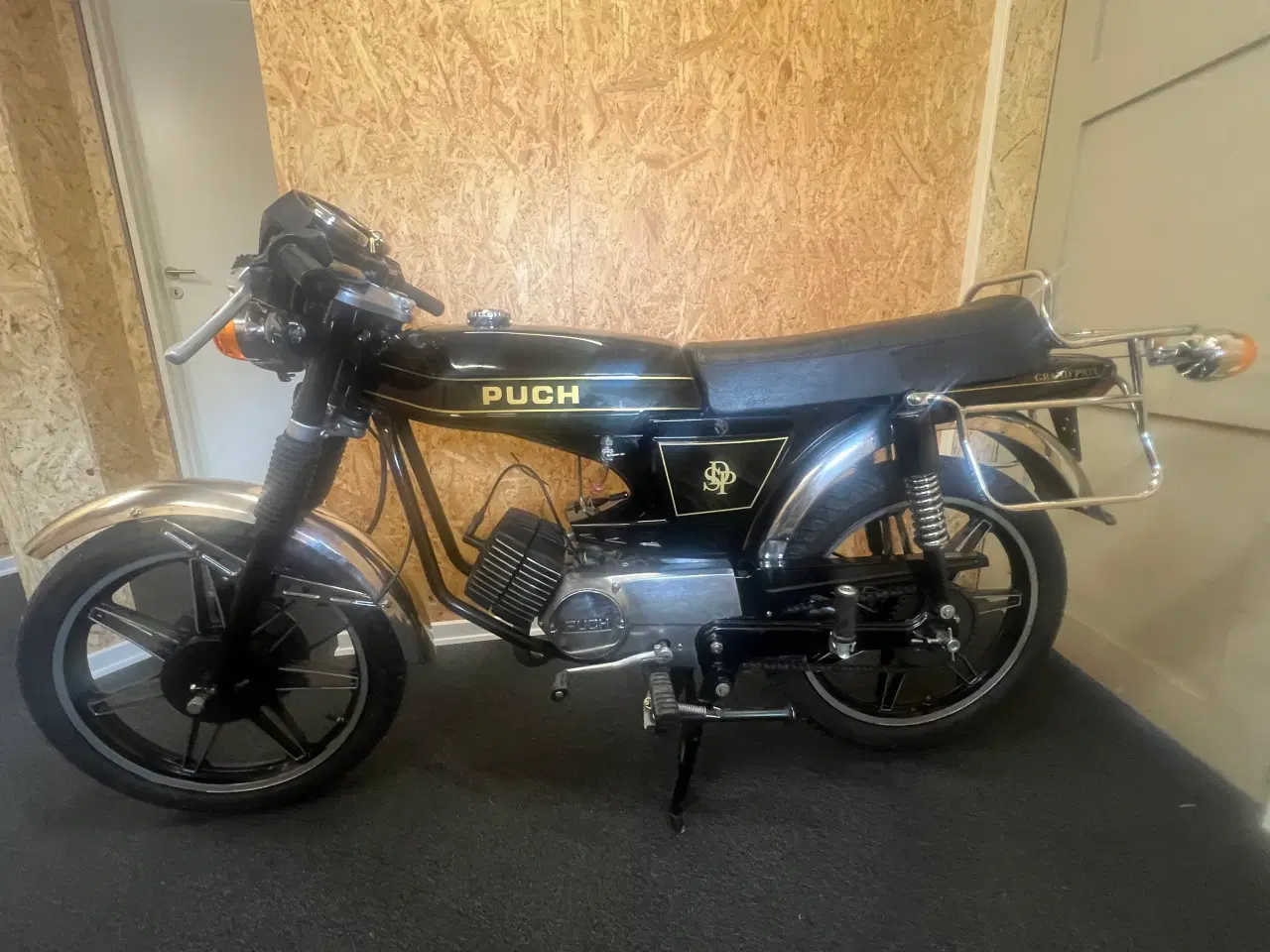 Billede 12 - Puch Grand Prix John Player Replica