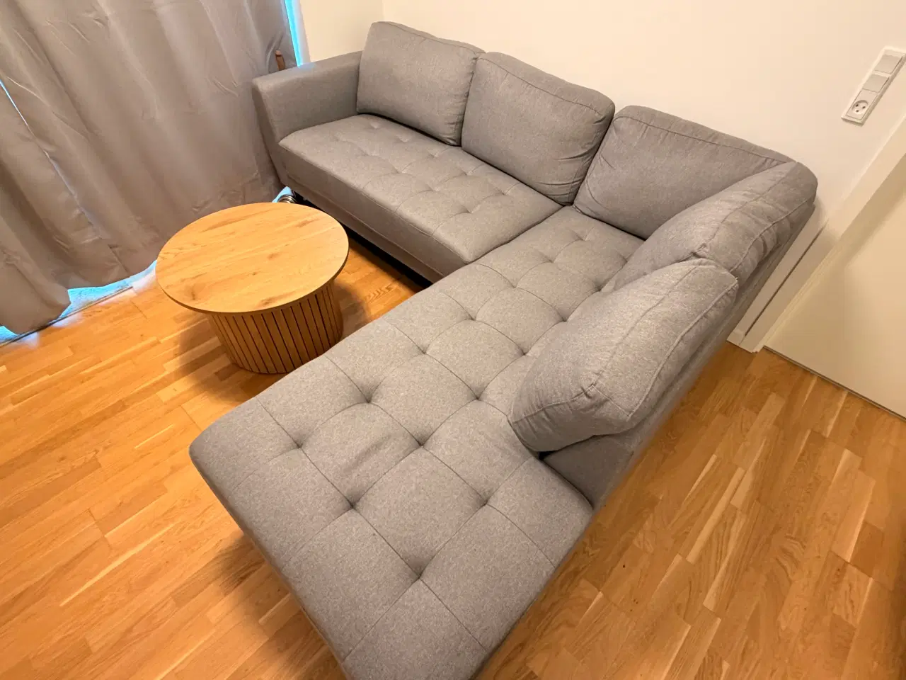 Billede 2 - Fin sofa købt i Daells