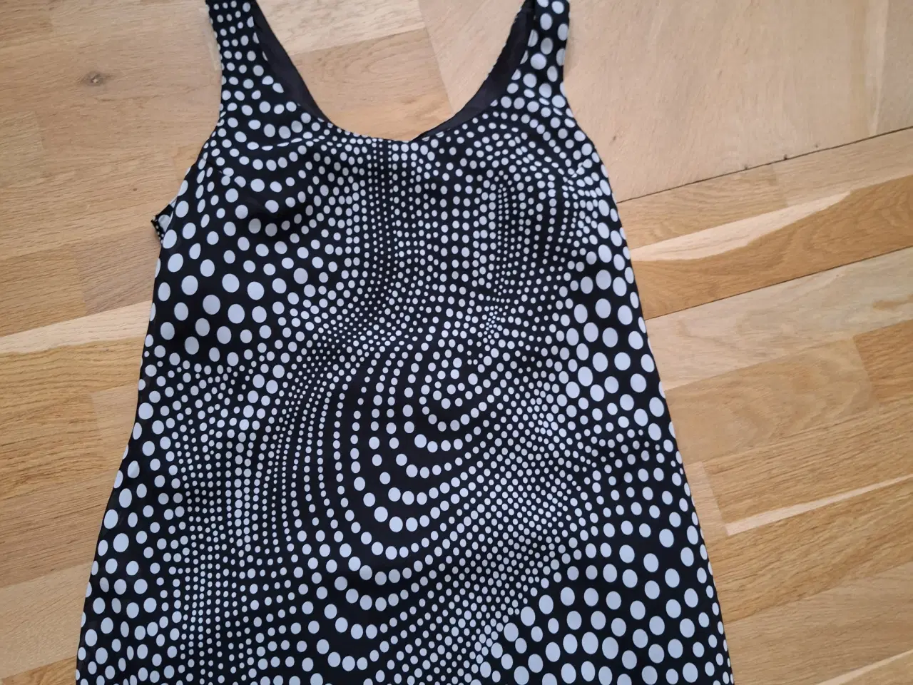 Billede 5 - Kjole  	