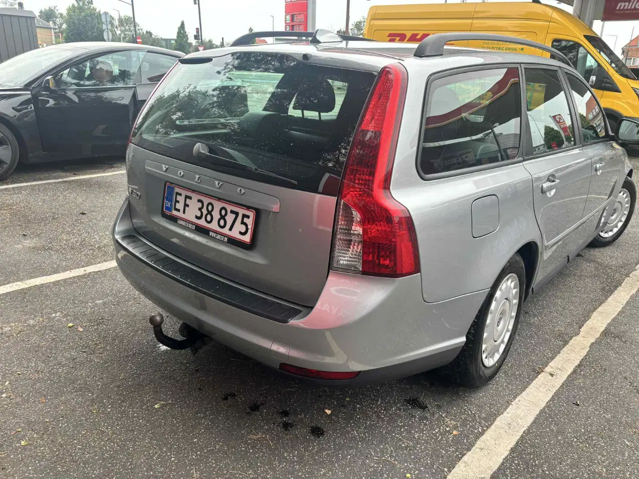 Billede 14 - Velholdt Volvo V50 sælges