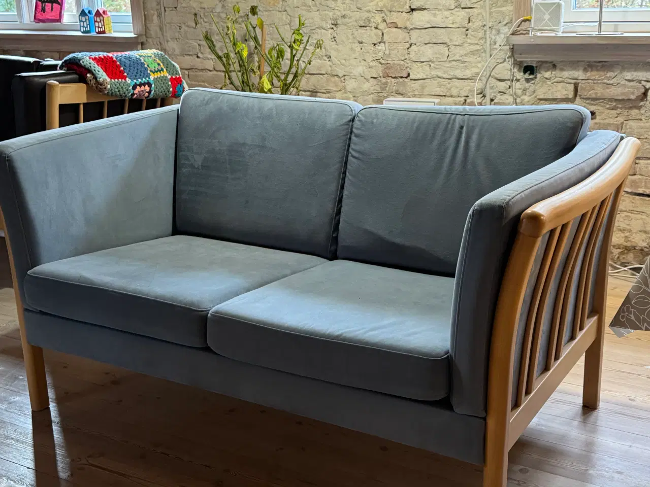 Billede 5 - to personers blå sofa