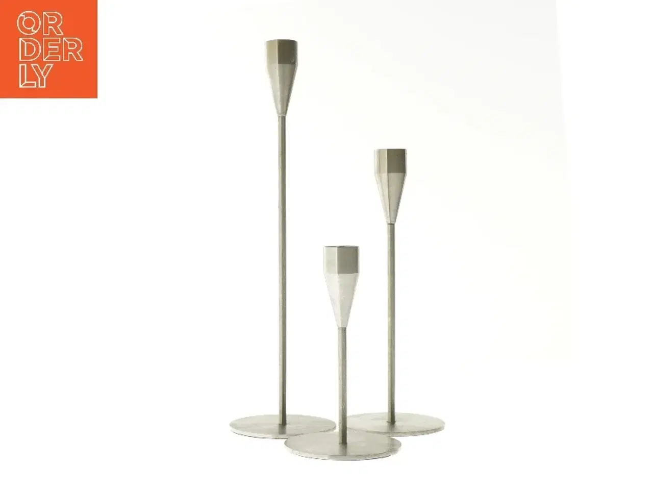 Billede 1 - Sæt af tre stål lysestager (str. 29 & 21 & 14 cm) fra piet hein