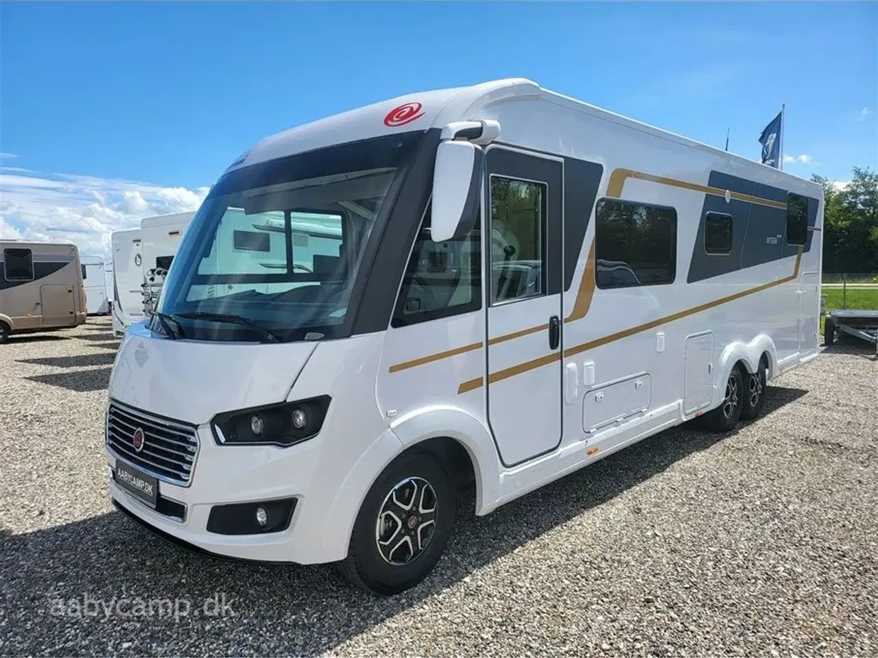 Billede 2 - 2024 - Euramobil Integra 890 QB   Eura Mobil Integra I 890QB - Alde - Klima - Markise - Lithium batteri &amp;amp;amp;amp;amp;amp; Solar