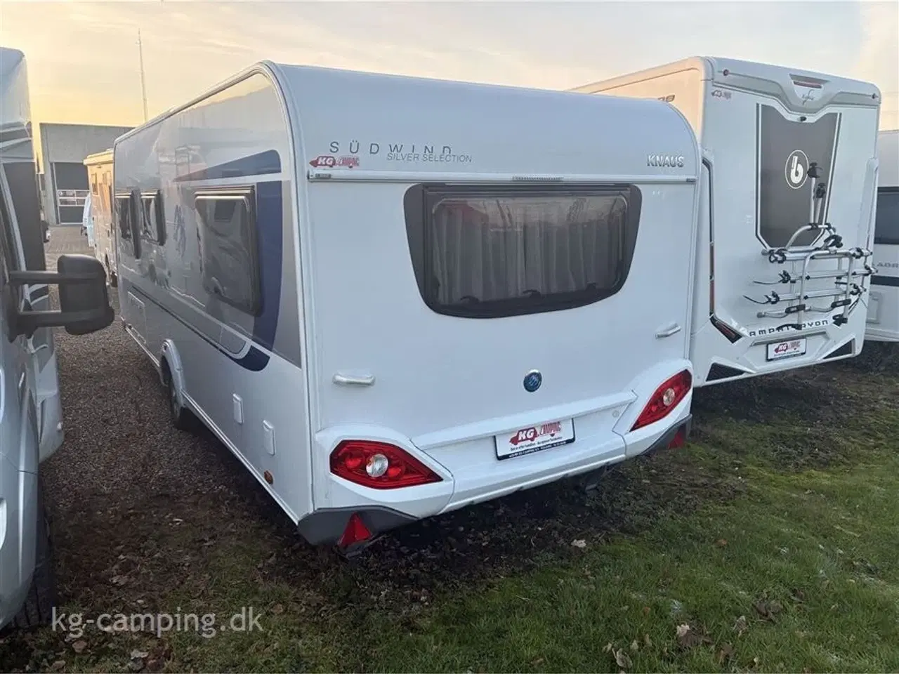 Billede 2 - 2017 - Knaus Südwind Silver Selection 590 FUS Dobbeltseng - Fortelt - Mover - Markise