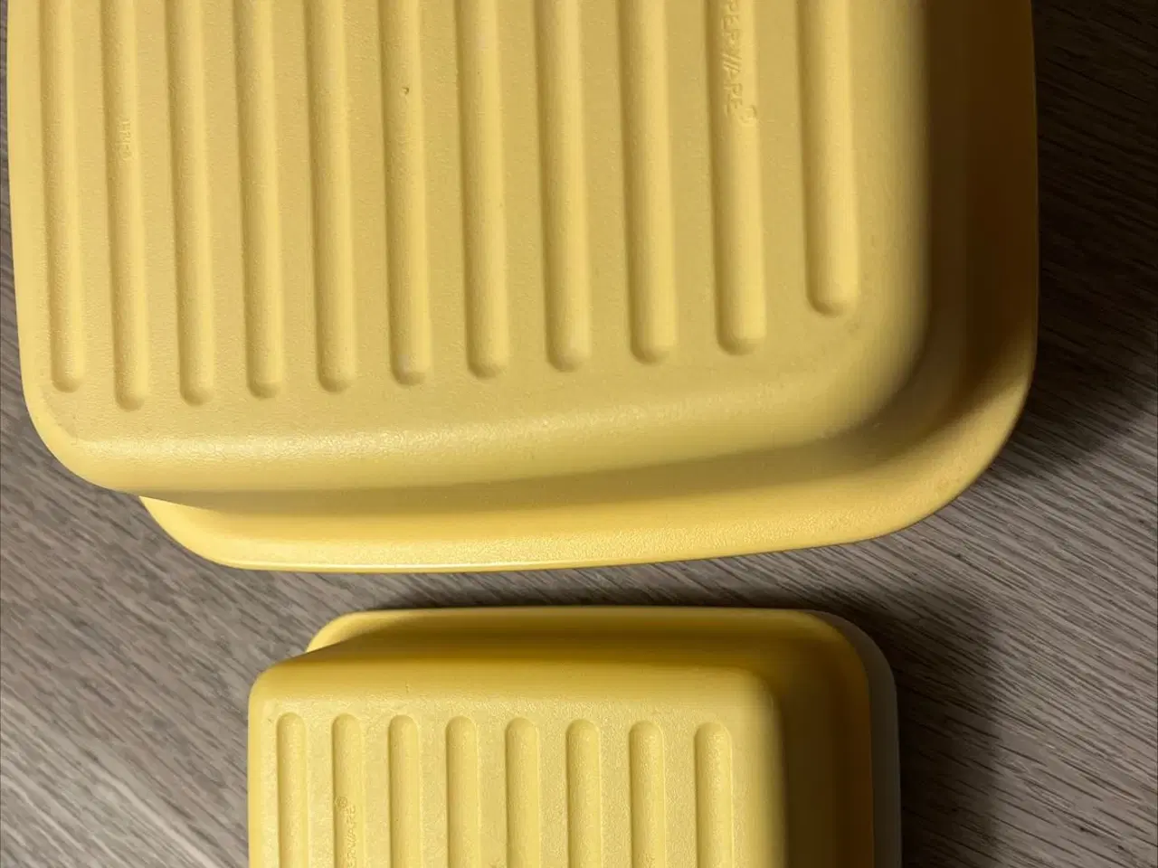 Billede 1 - Tupperware smør-/+opbevaringsbøtte 22x17,5x10,5