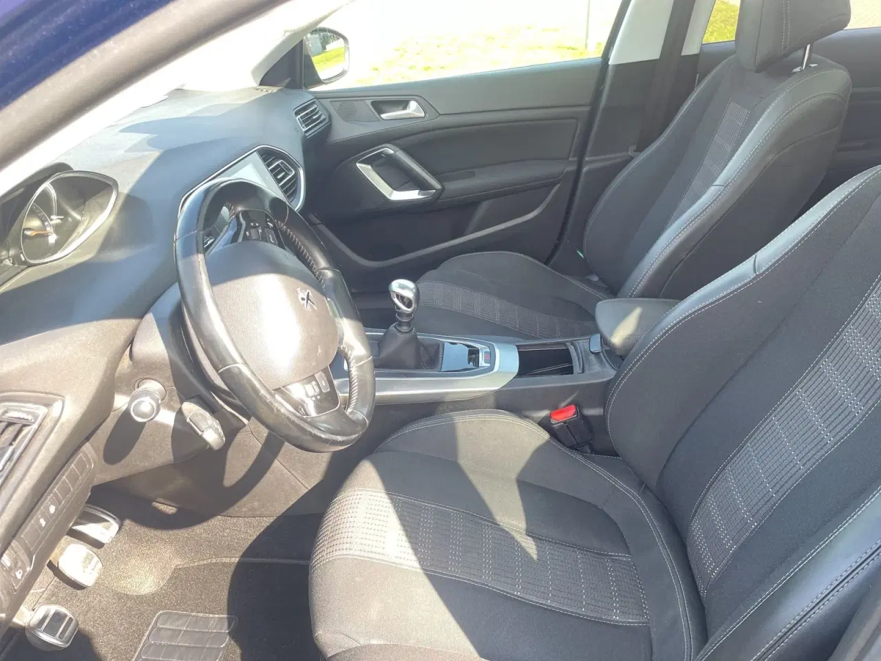 Billede 9 - Peugeot 308 1,5 BlueHDi 130 Allure Sky SW