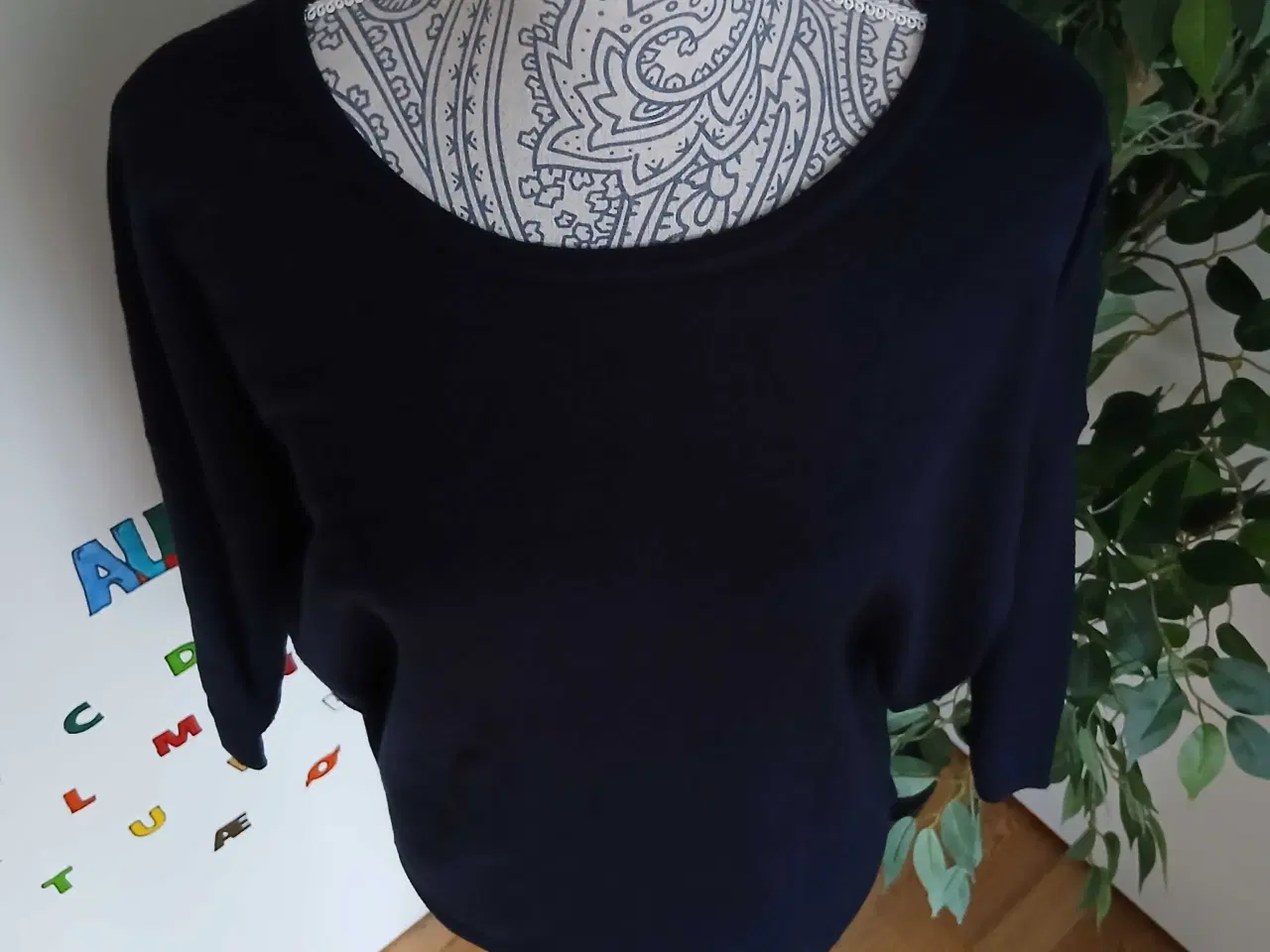 Billede 2 - Trøje. Saint Tropez. Medium/38