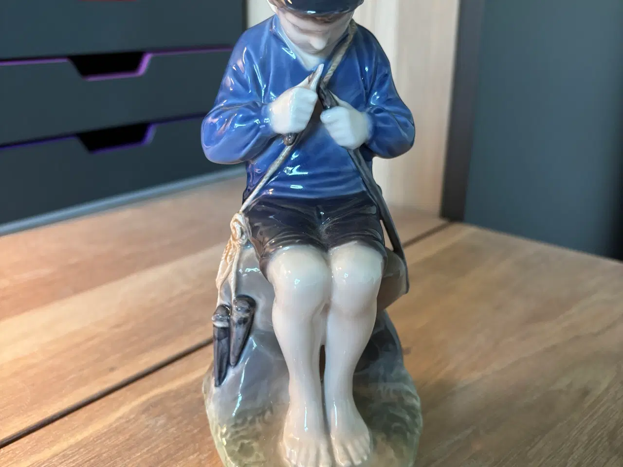 Billede 1 - Royal Copenhagen figur nr. 905, Hyrdedreng 