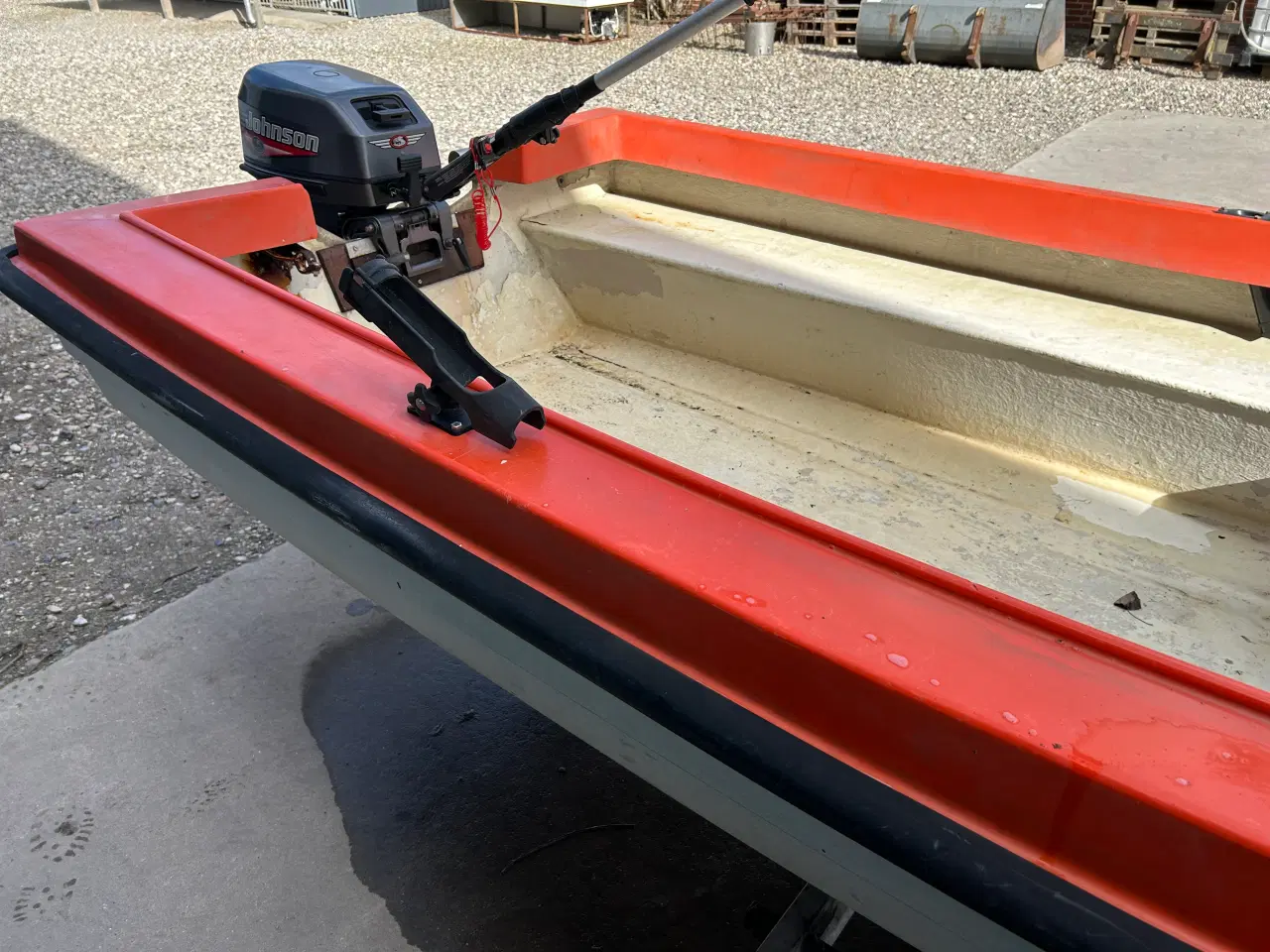 Billede 6 - 15 fods jolle med 15 hkJohnson motor
