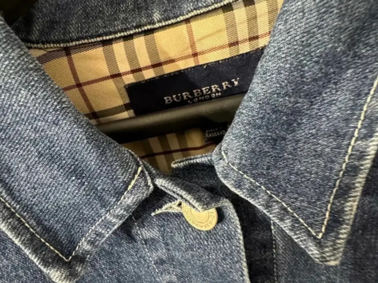 Billede 2 - Burberry denimjakke