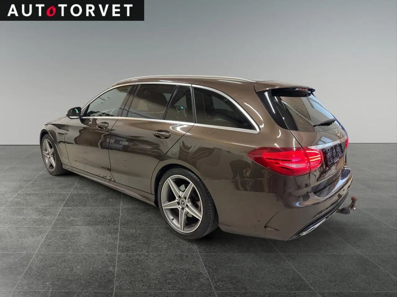 Billede 4 - Mercedes C220 d 2,2 AMG Line stc. aut.