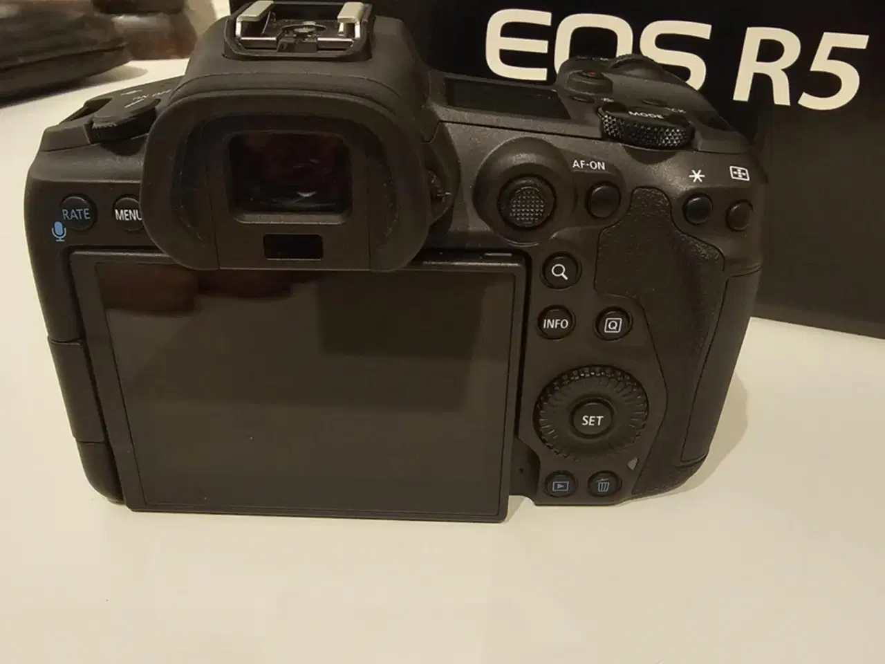 Billede 5 - Canon EOS R5  Som nyt  Stadig garanti  LAV Shuter