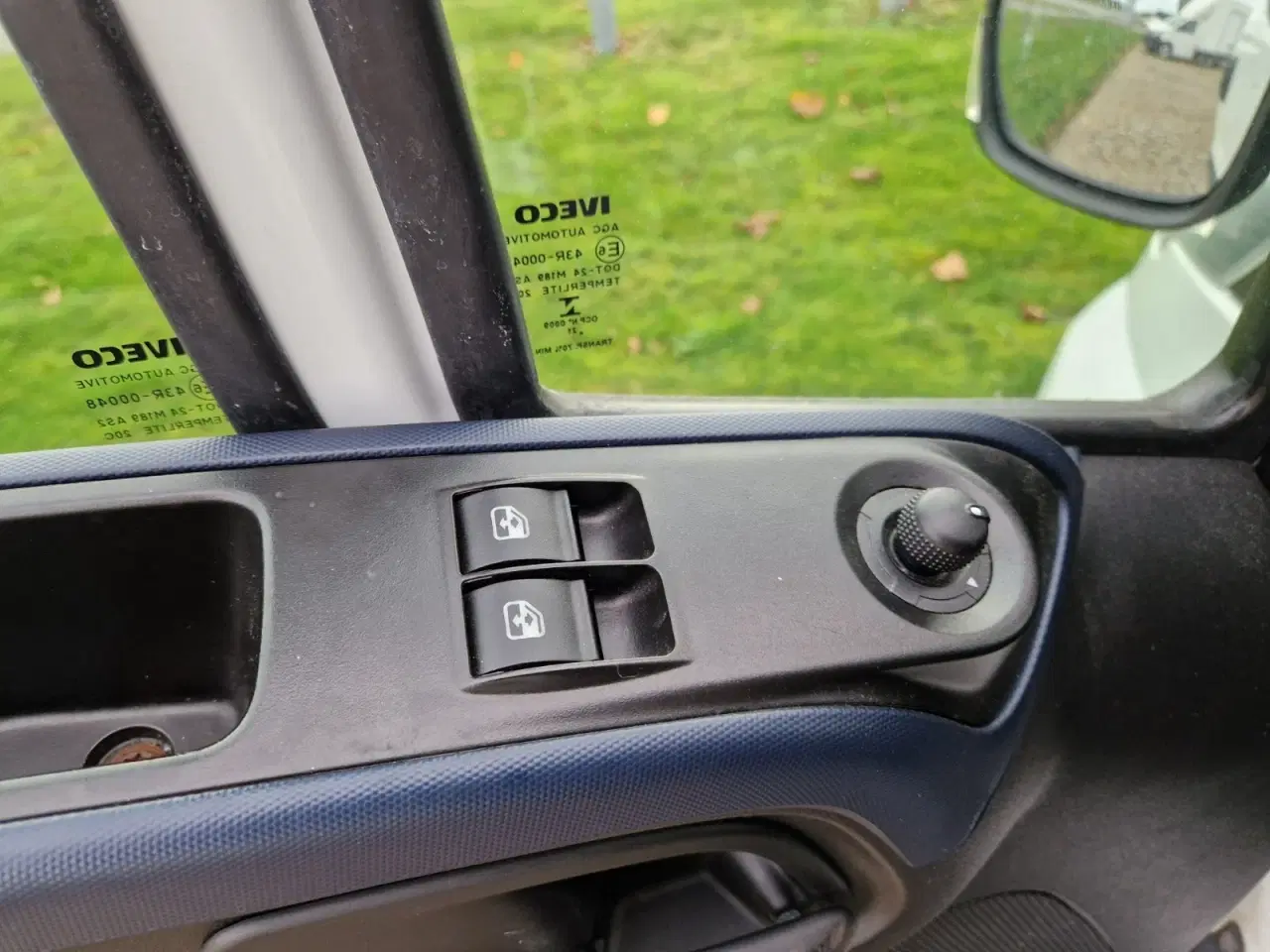 Billede 14 - Iveco Daily 2,3 35S14 Alukasse m/lift AG8