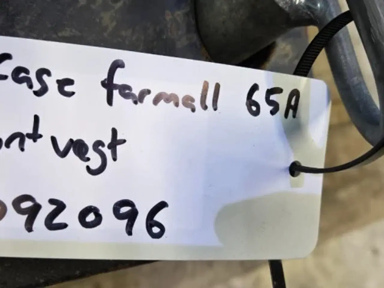 Billede 15 - Case Farmall 65A Frontvægt 5092096