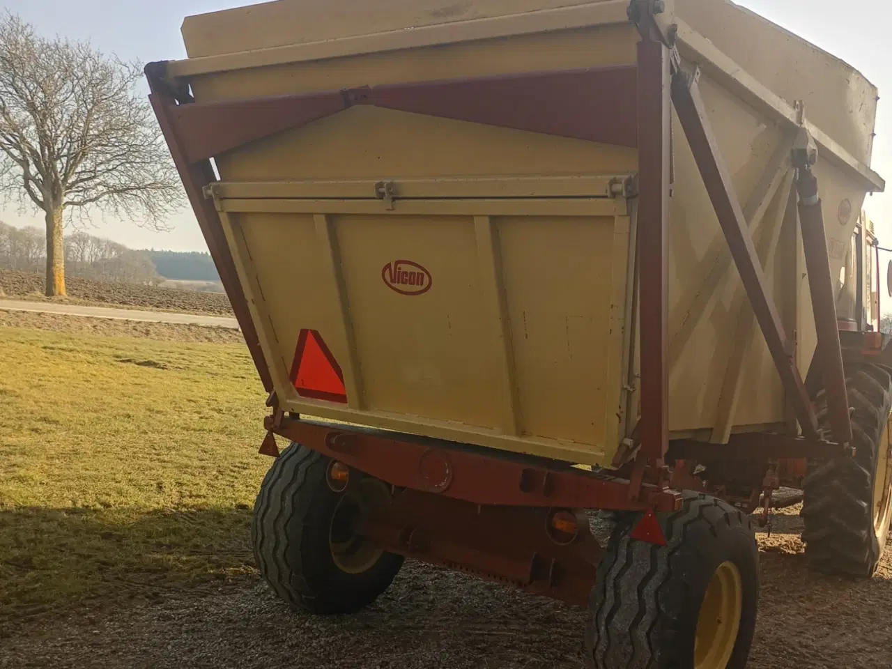 Billede 3 - Vicon 8 tons høj og lavtipvogn  
