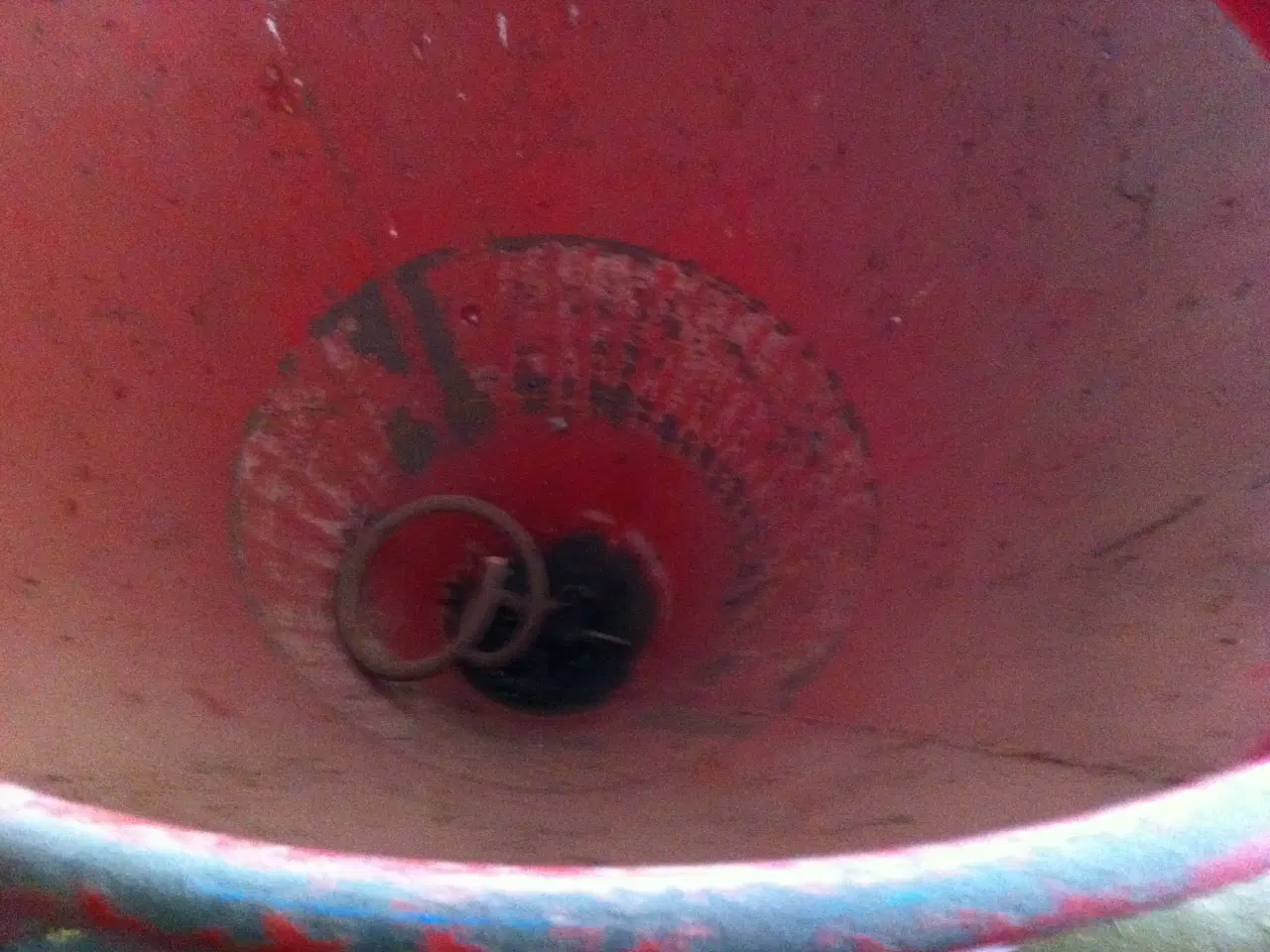 Billede 2 -  Sælges: Velholdt Gødningsspreder Fabrikat Holbæk