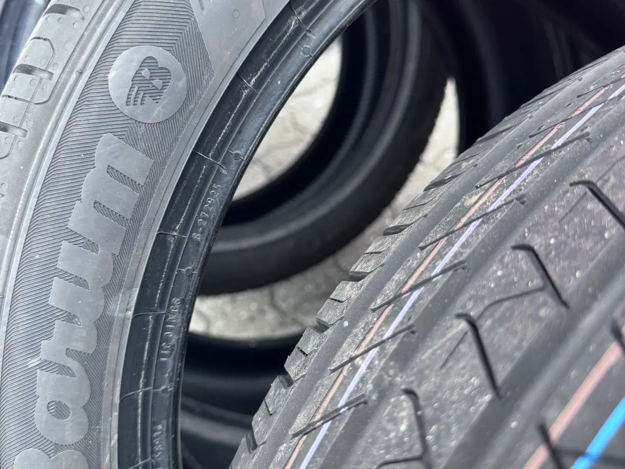 Billede 5 - 4stk spritnye Barum Bravuris 6 245/40-19