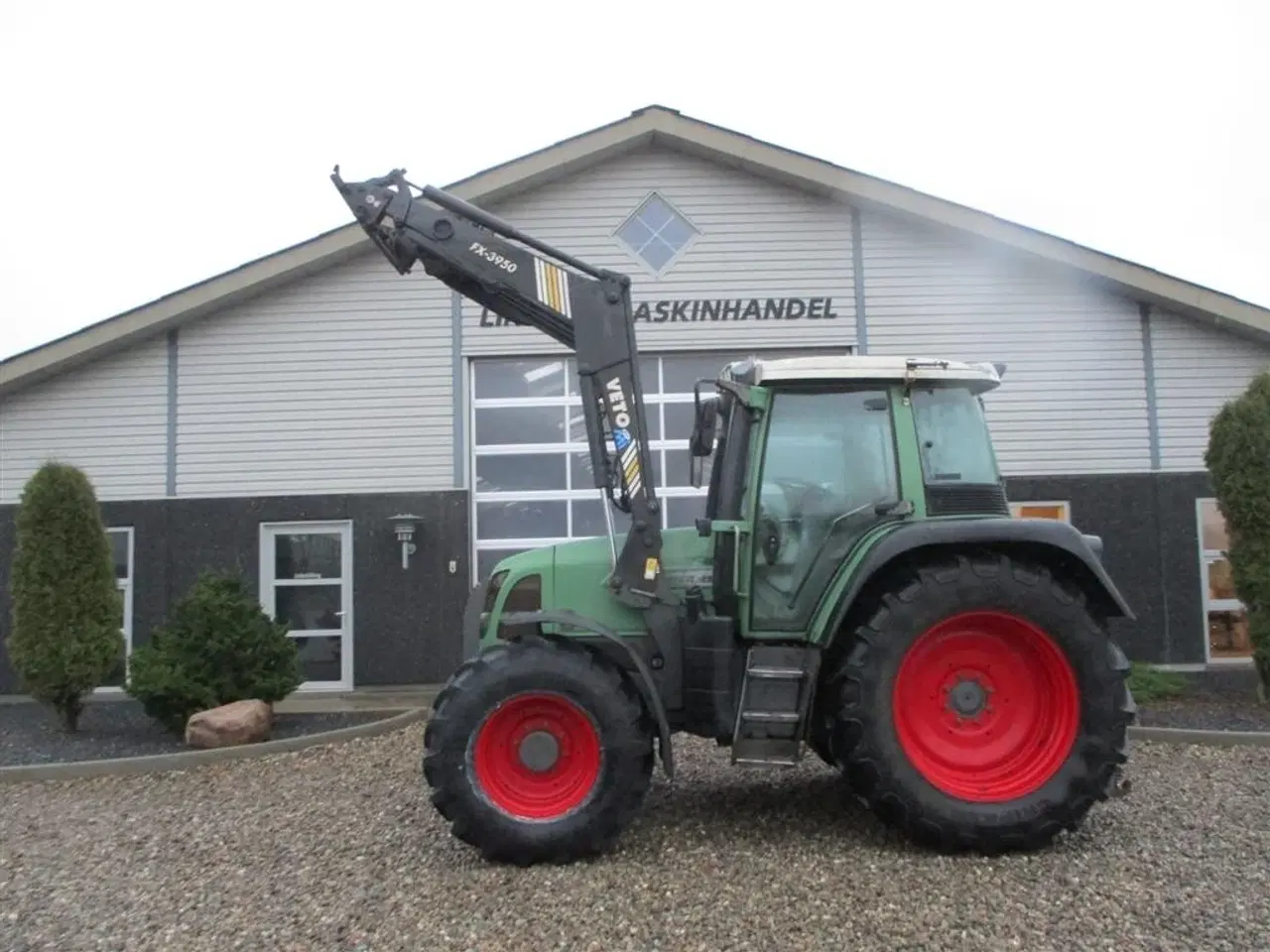 Billede 1 - Fendt 410 Vario med frontlæsser.