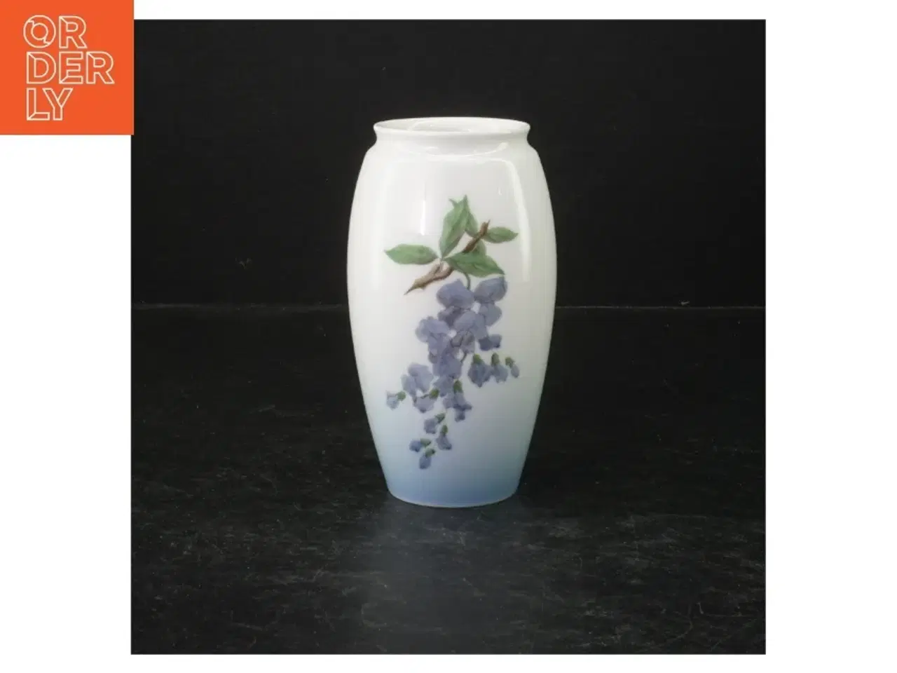 Billede 1 - Porcelænsvase fra B&G (str. 14 cm)