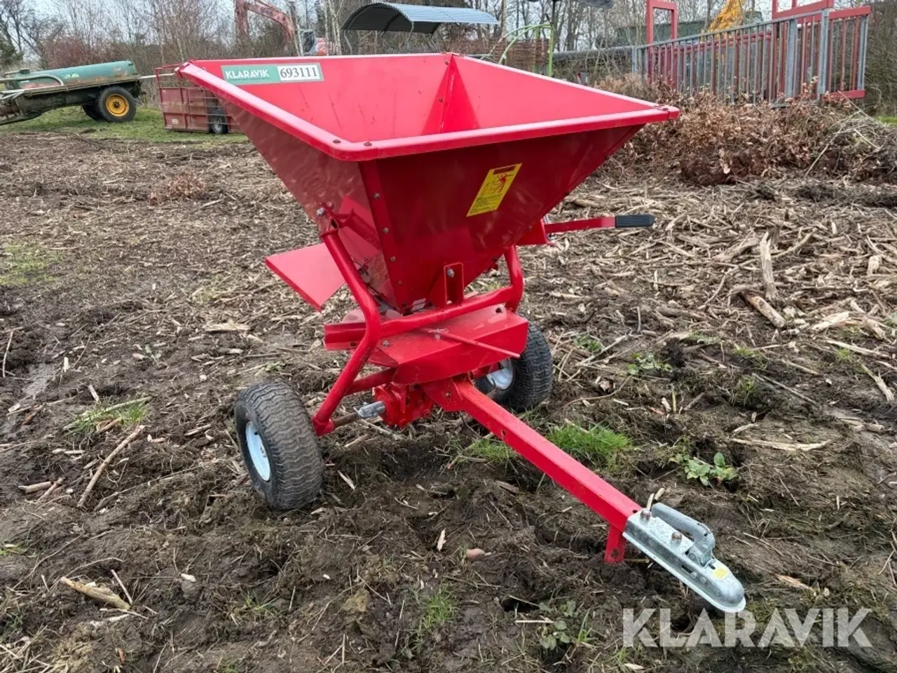 Billede 3 - Gødningsspreder / Saltspreder Yard Commander Equipment