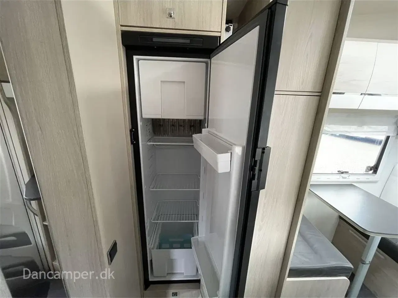 Billede 24 - 2019 - Chausson Flash C 656   UNDER KLARGØRING! Pris følger!2019 Model ! 7.prs. autocamper, med god plads - børnefamiliens foretrukne, 150Hk Automatgear, Aircon på bodel.