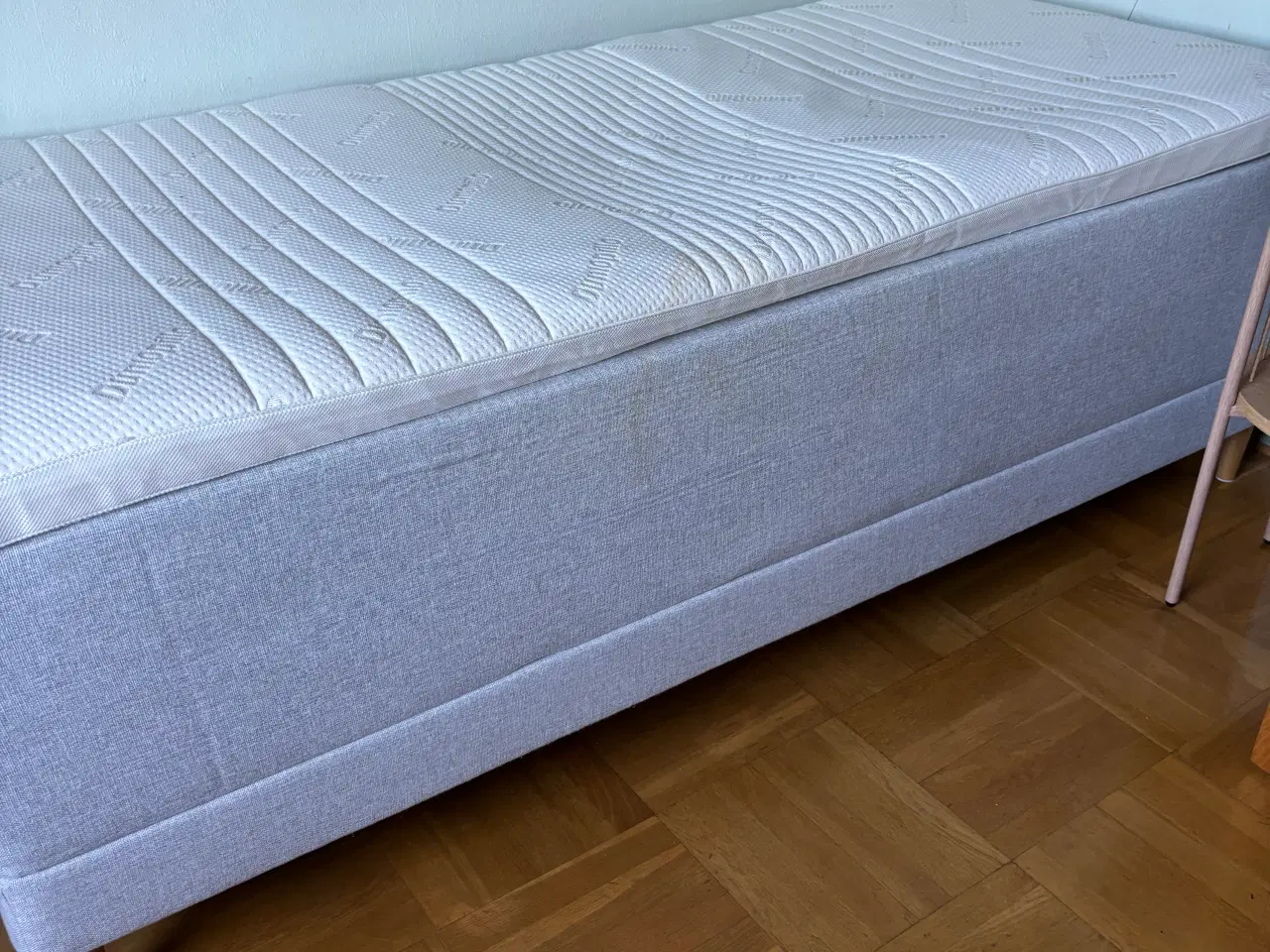 Billede 2 - Elevationsseng dunlopillo