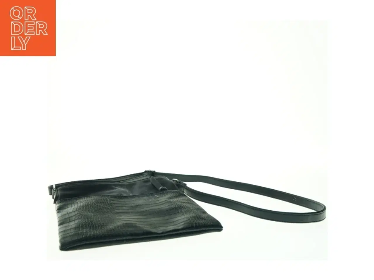 Billede 2 - Sort skuldertaske (str. 27 x 27 cm)