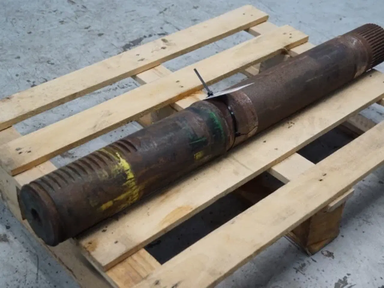 Billede 3 - John Deere 4560 Hjulaksel R111944