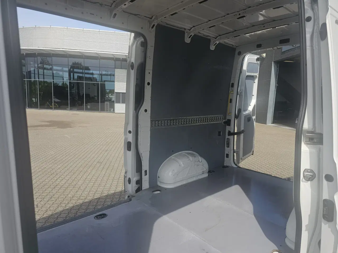 Billede 9 - MAN TGE 3.180 A8 L3H3, Kassevogn