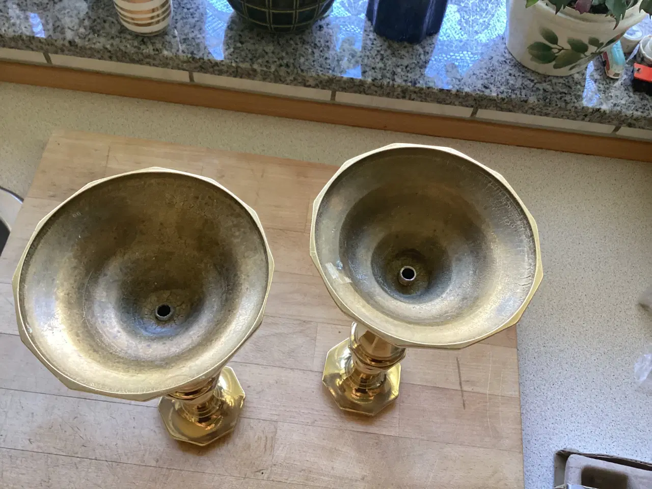 Billede 4 - 2 stk. Messing lysestager H 25 cm.