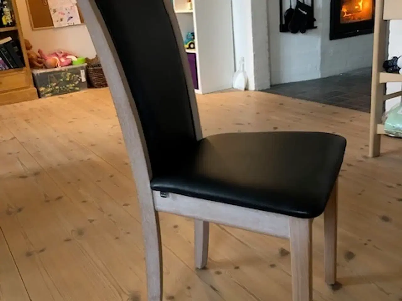 Billede 5 - Skovby SM24 spisebord eg m.6 stole eg/ sort læder 
