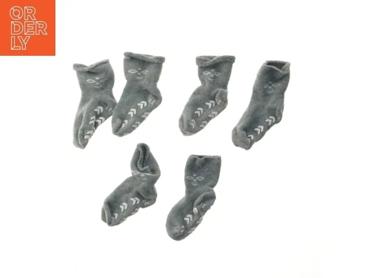 Billede 1 - Grå skridsikre sokker til børn fra Hummel (str. 3 styk. str. 21-23)