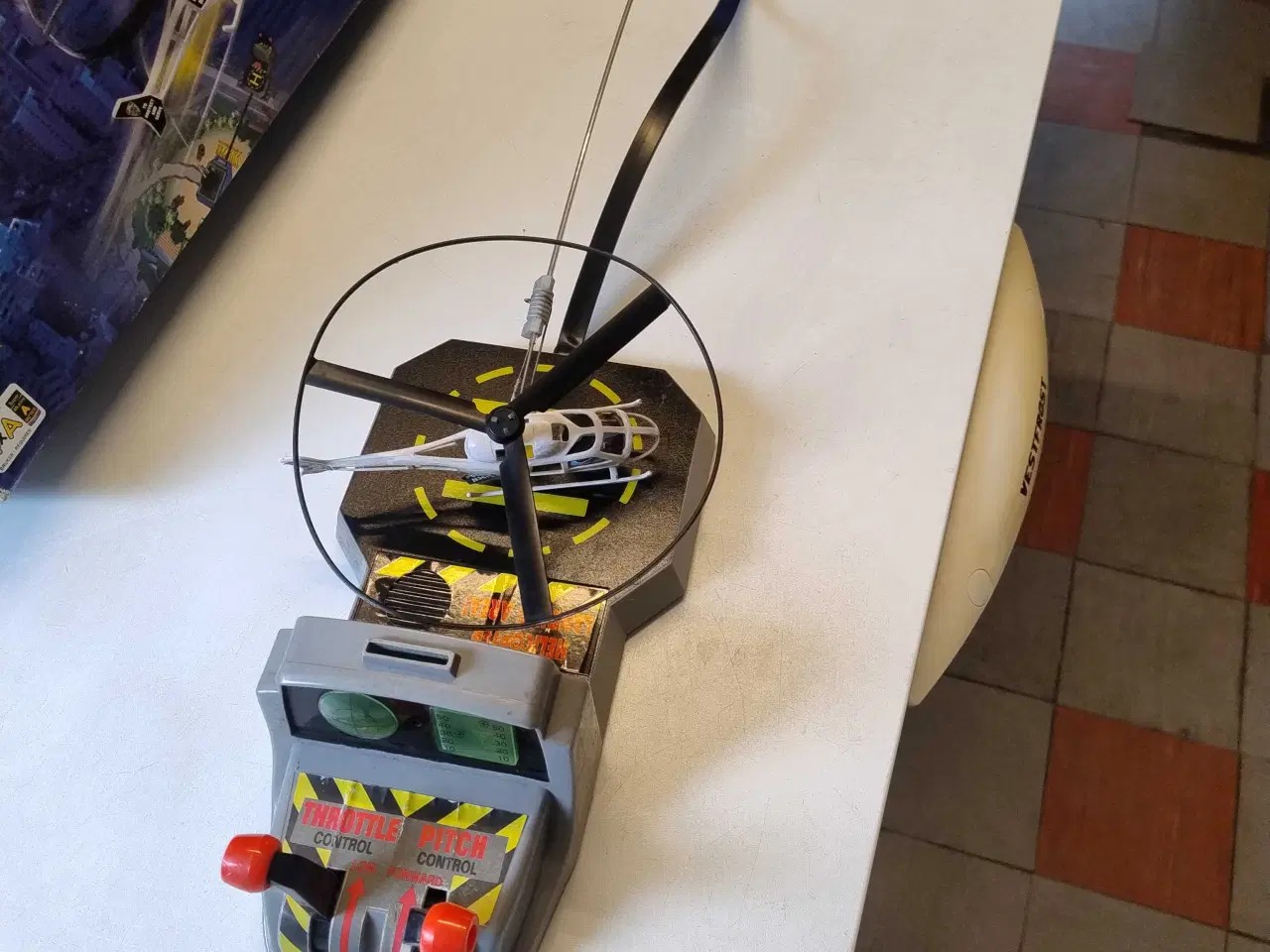Billede 19 - Legetøjs helikopter 