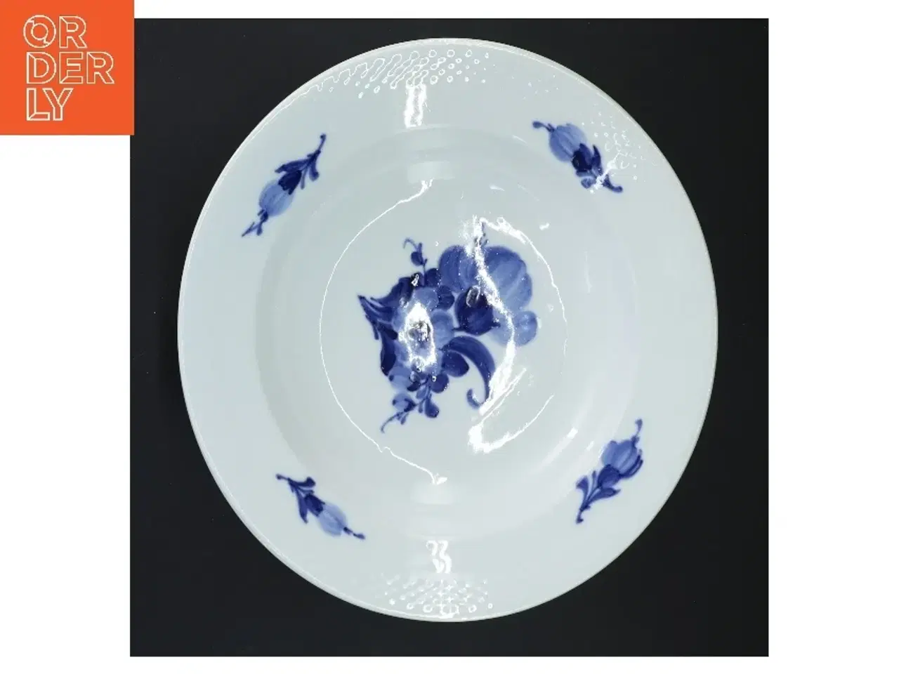 Billede 2 - Porcelæn tallerkener med blå blomst 4 stk fra Royal Copenhagen (str. Ø 25,5 cm, 4 styk cm)