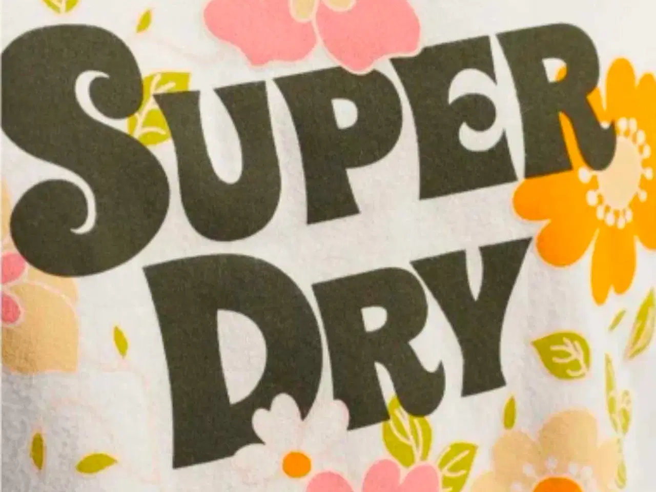 Billede 5 - S, 2x t-shirt (KAFFE & SuperDry) 