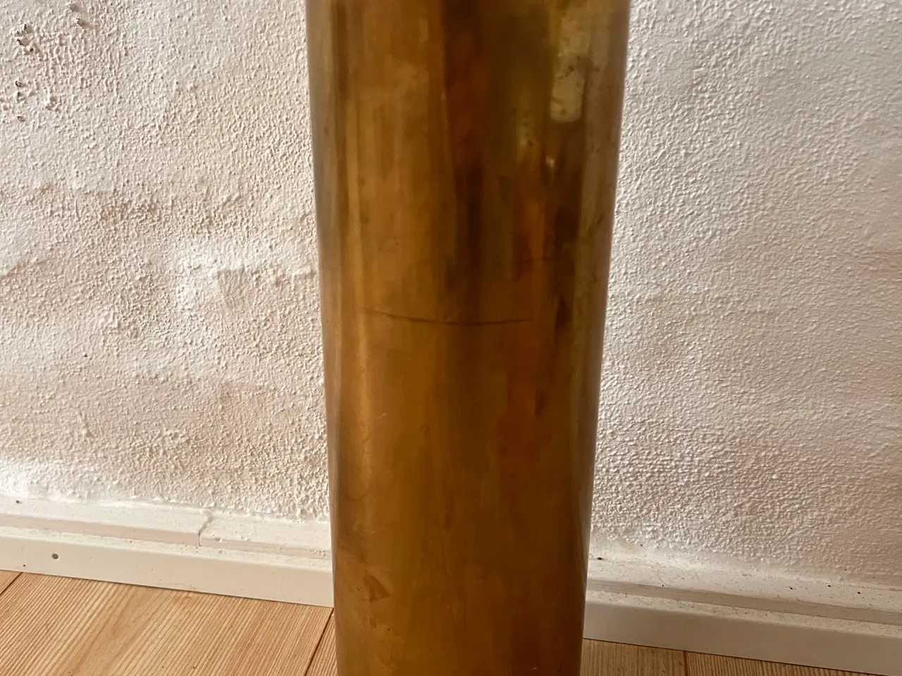 Billede 3 - 🔥 Smukt granathylster i messing – unik dekoration