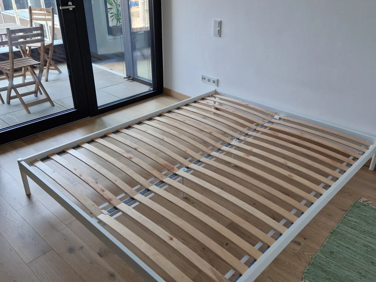 Billede 1 - Sengeramme (gratis madras) / Bed frame