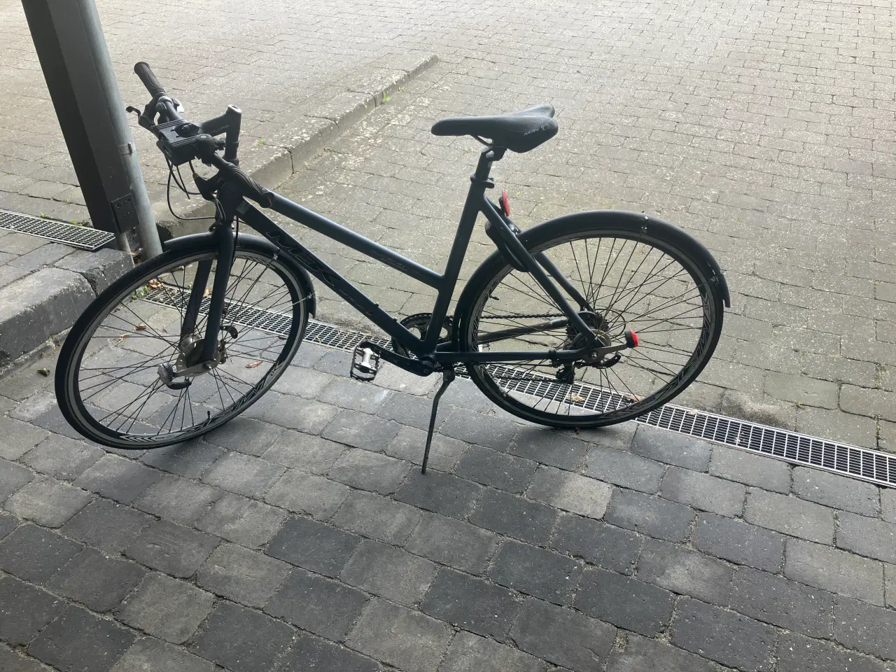 Billede 1 - dame cykel 8 gear  udvendige 53 tommer blå