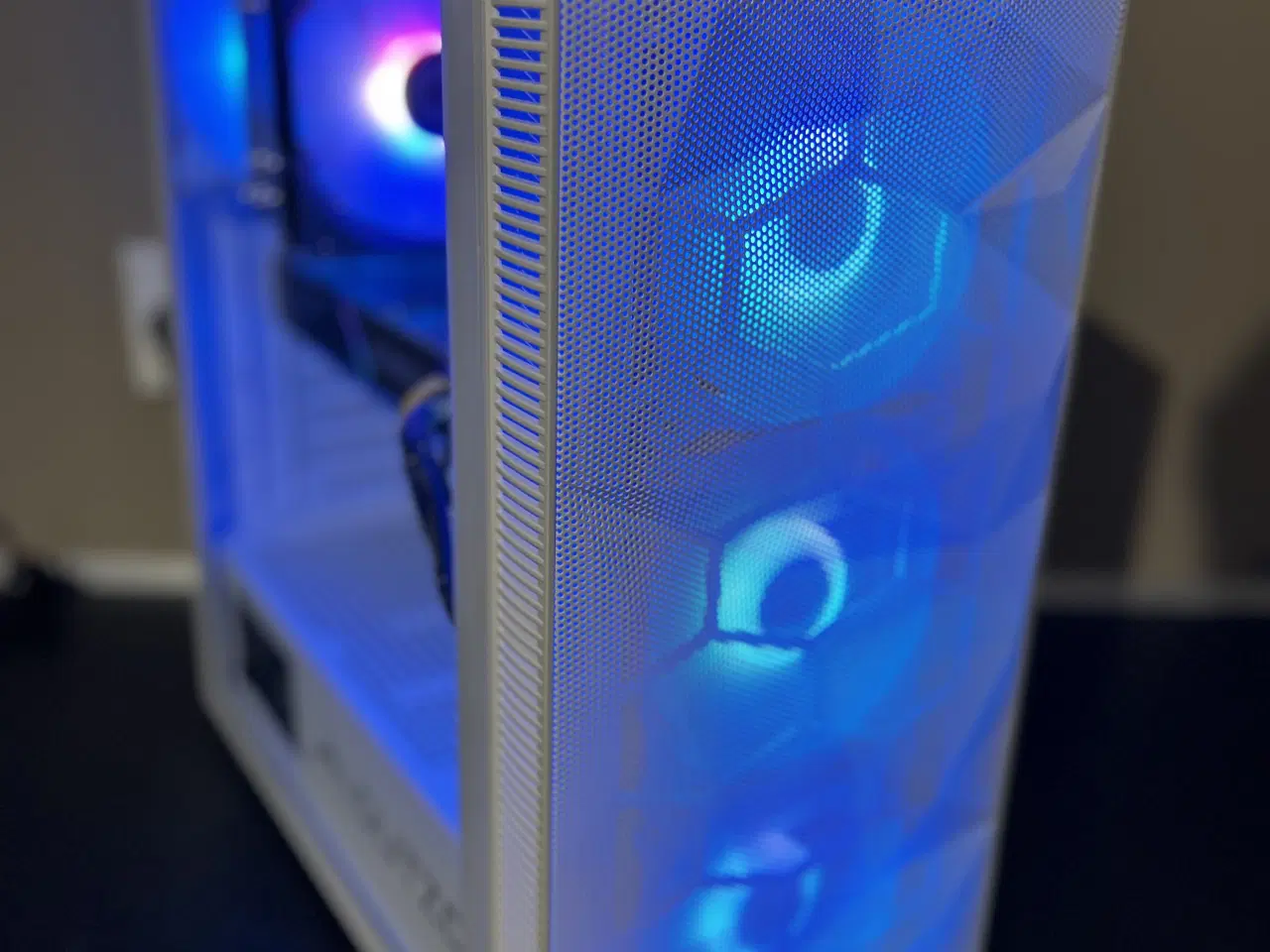 Billede 1 - 🔥 Renoveret Gaming-PC – HØJ FPS i Fortnite & CS2 