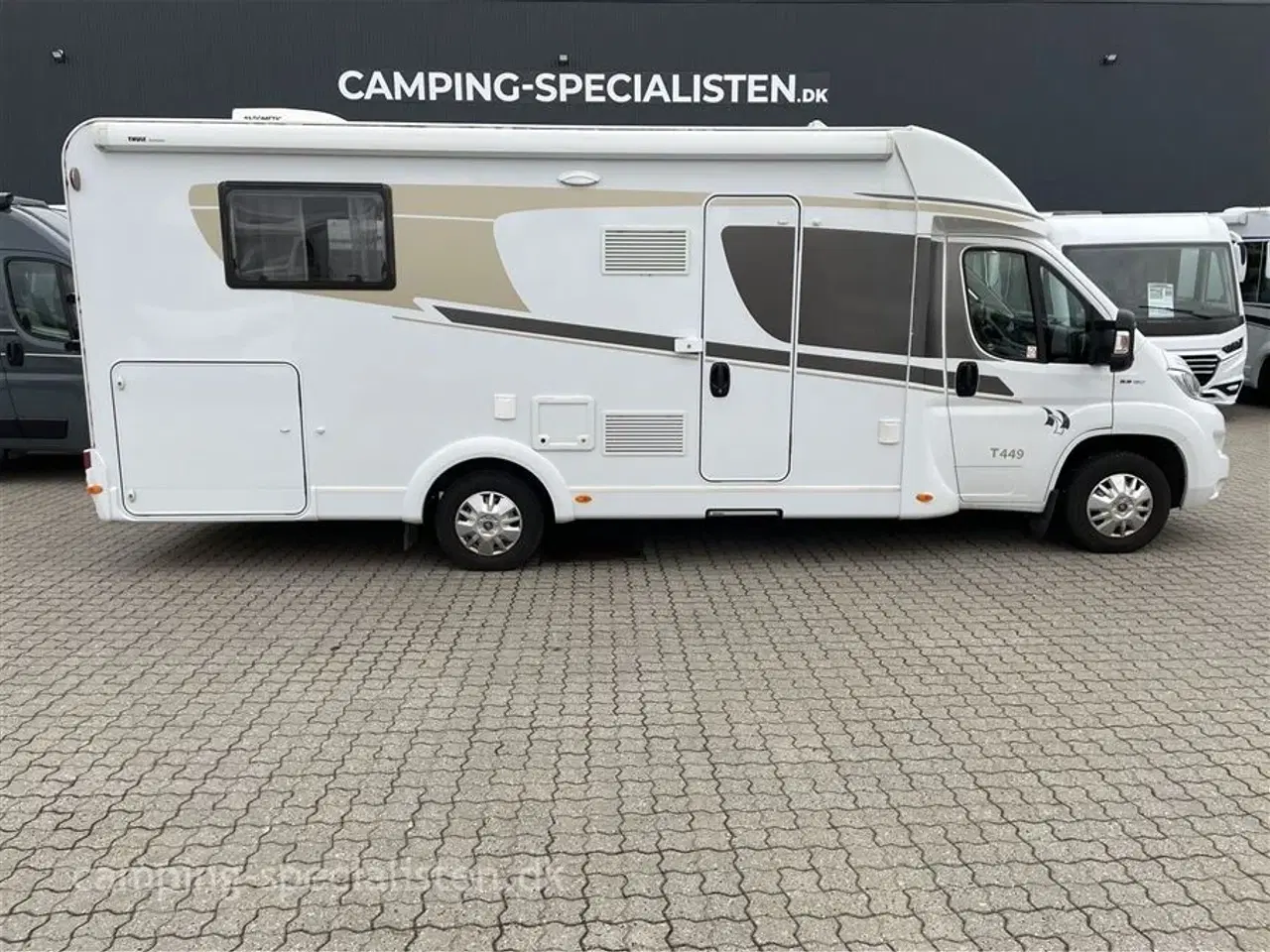 Billede 1 - 2019 - Carado T 449 Carado T 449 2019 - Kan ses nu hos Camping-Specialisten.dk