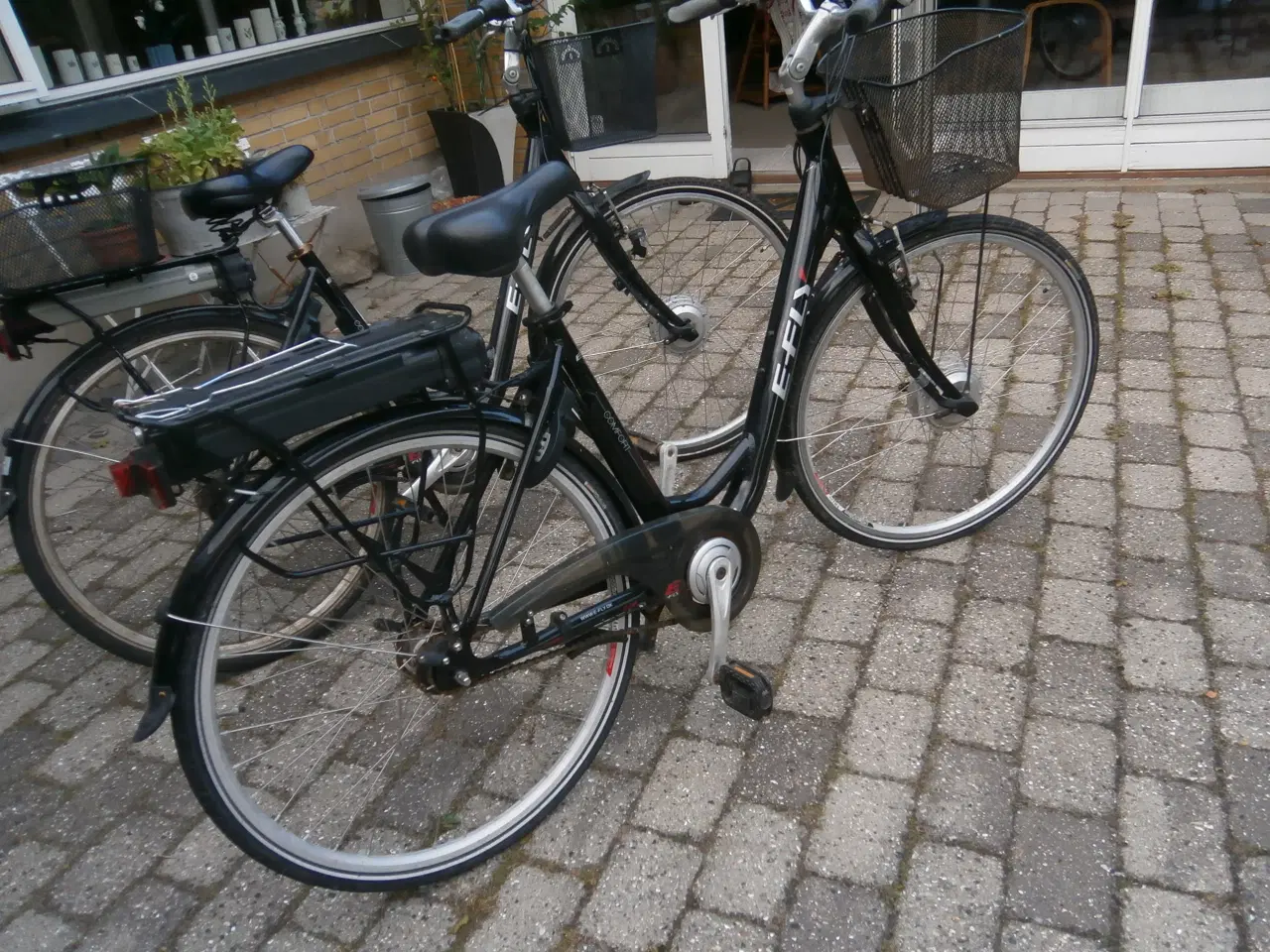 Billede 2 - 2 stk E fly, El- cykler