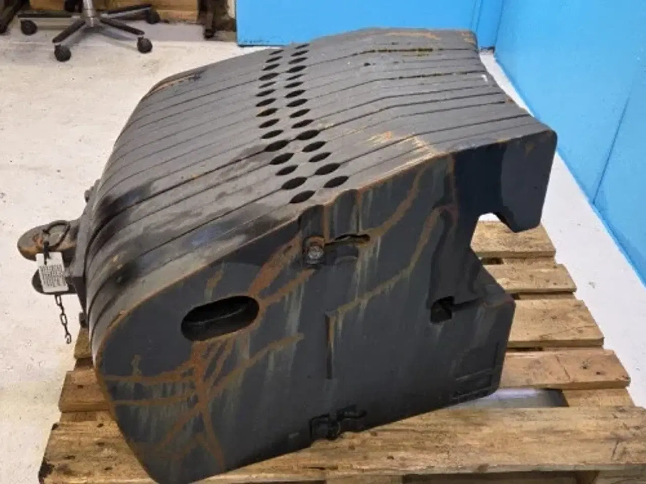 Billede 10 - New Holland T8 Frontvægt Kit 719665006