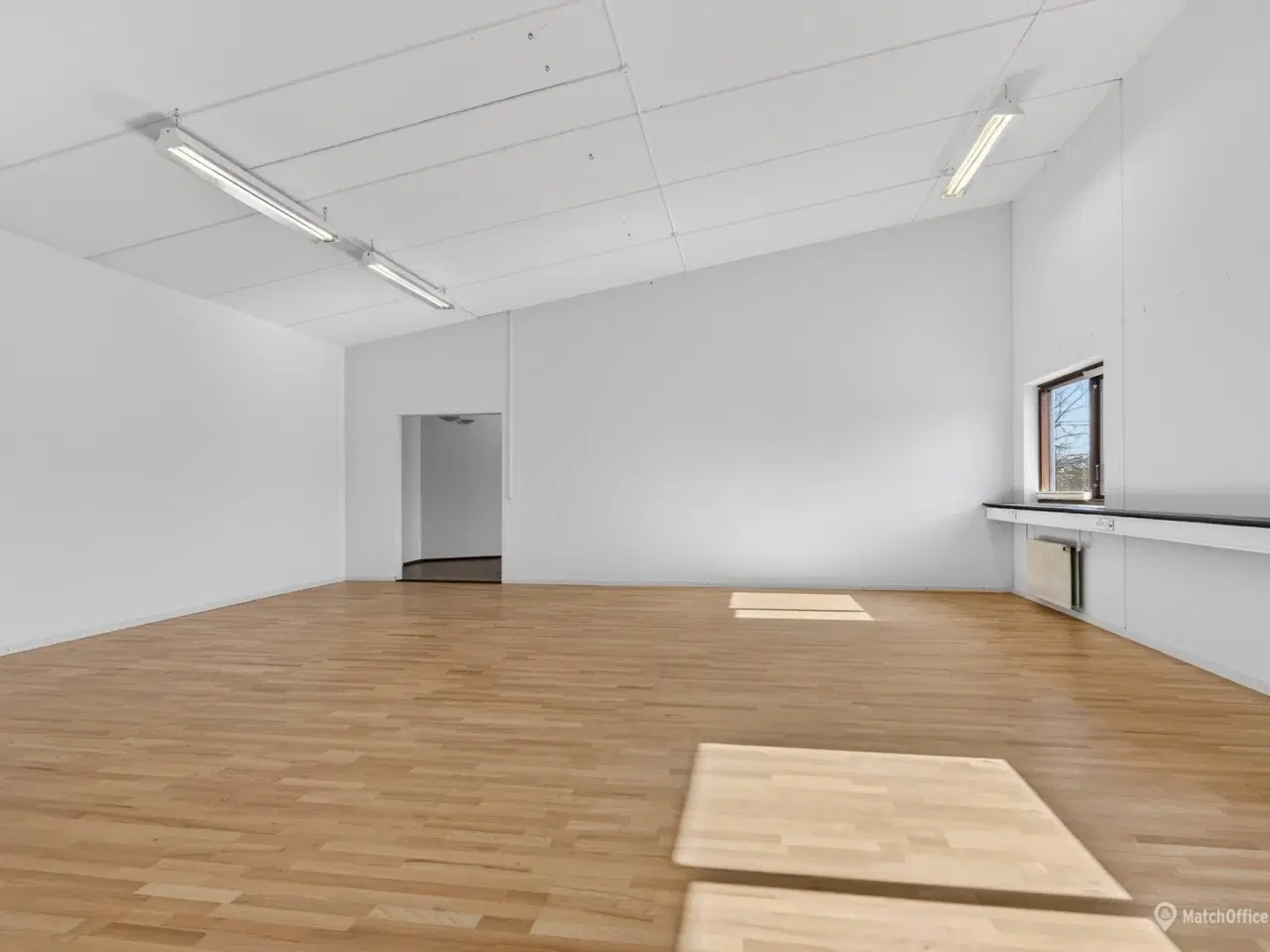 Billede 4 - Lækkert og lyst kontor med mulighed for mindre lager