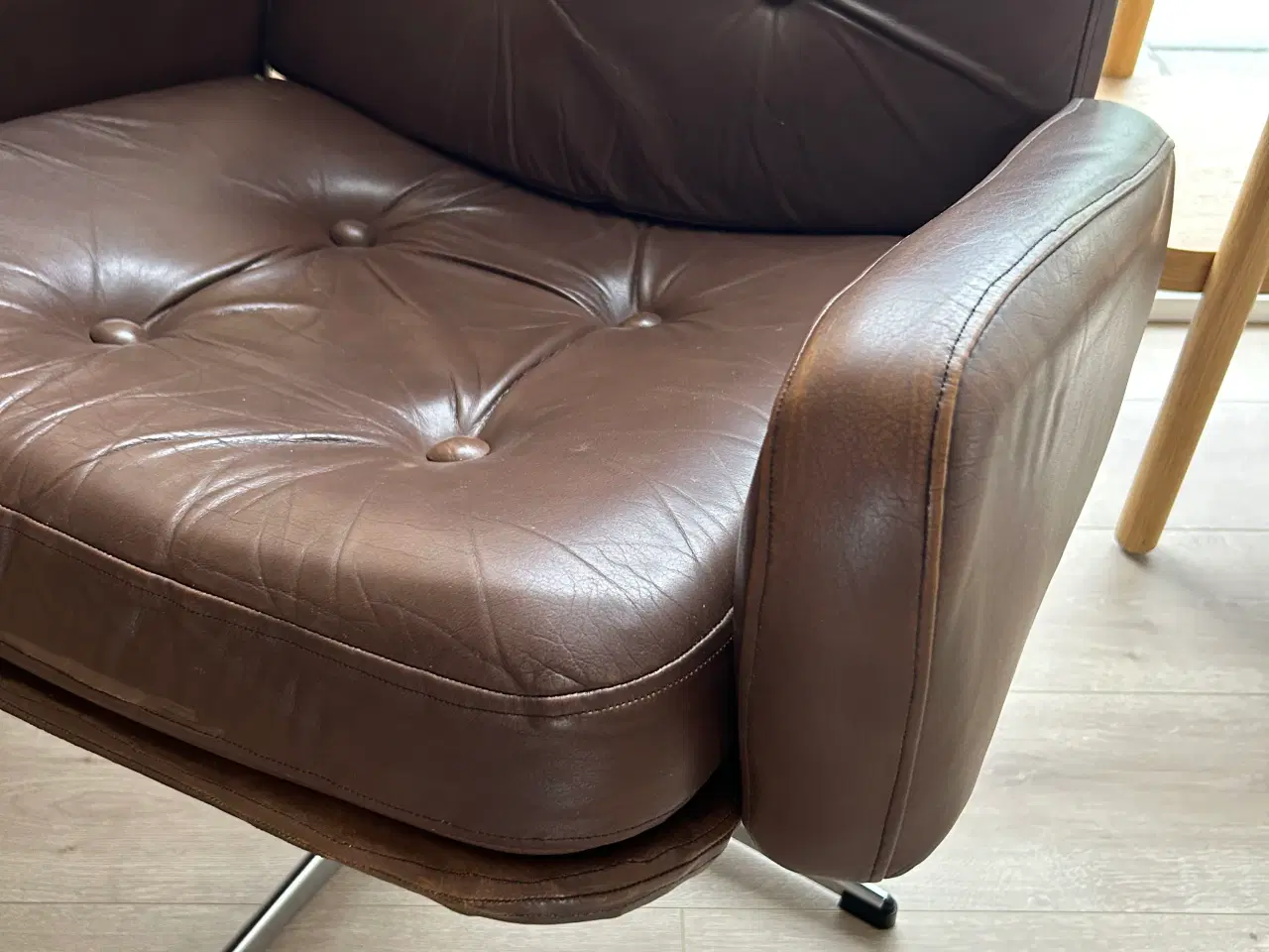 Billede 4 - Brun læder lænestol
