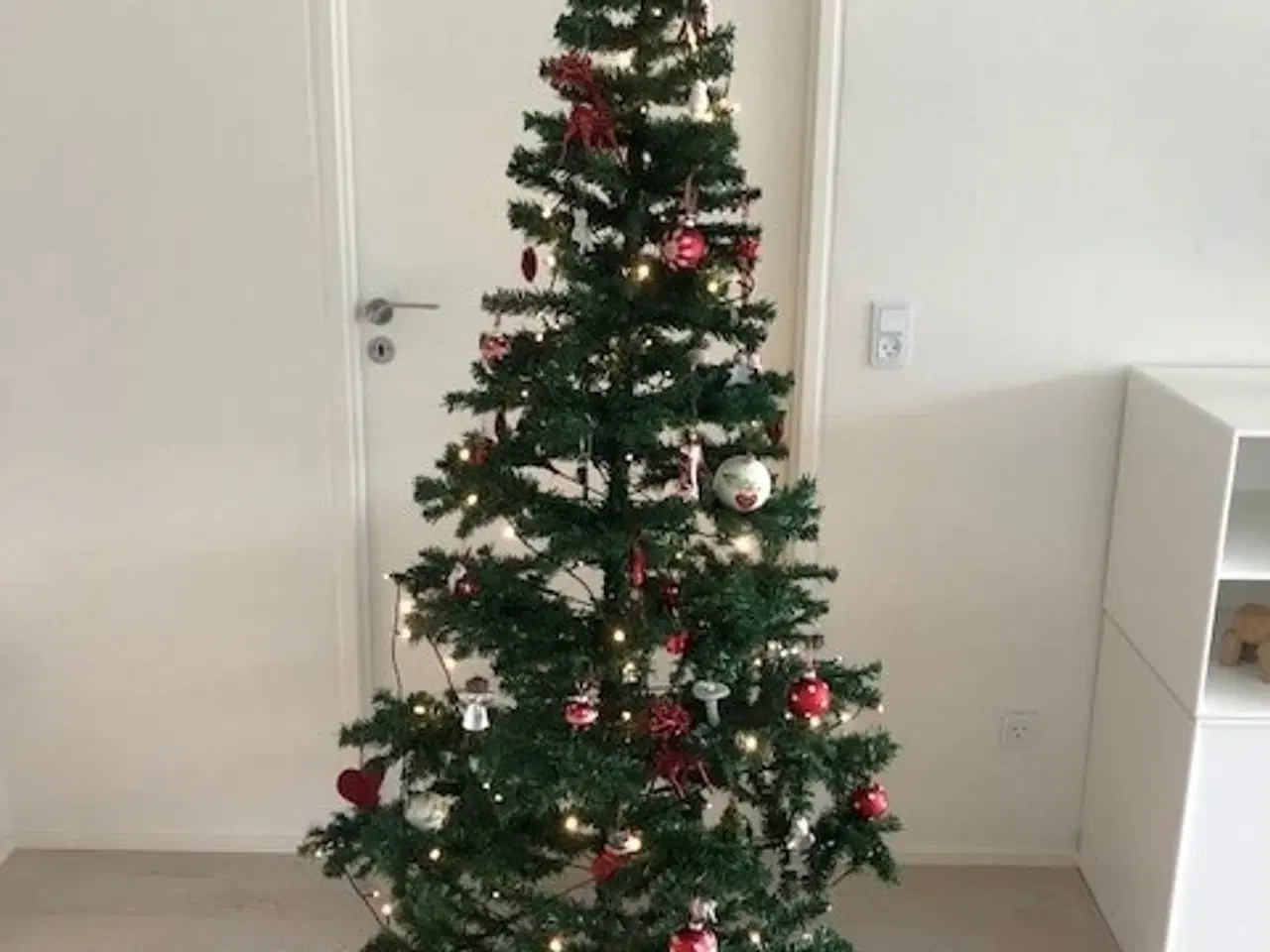 Billede 3 - "KØB NU" Kunstig juletræ 180 cm - Ø nederst 90 cm