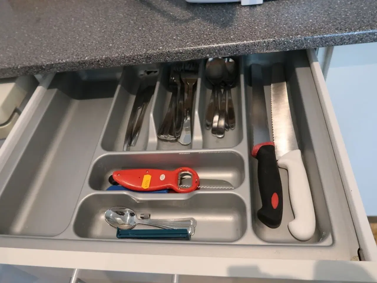 Billede 8 - Mikrobølgeovn, elkedel div. Køkkenservice