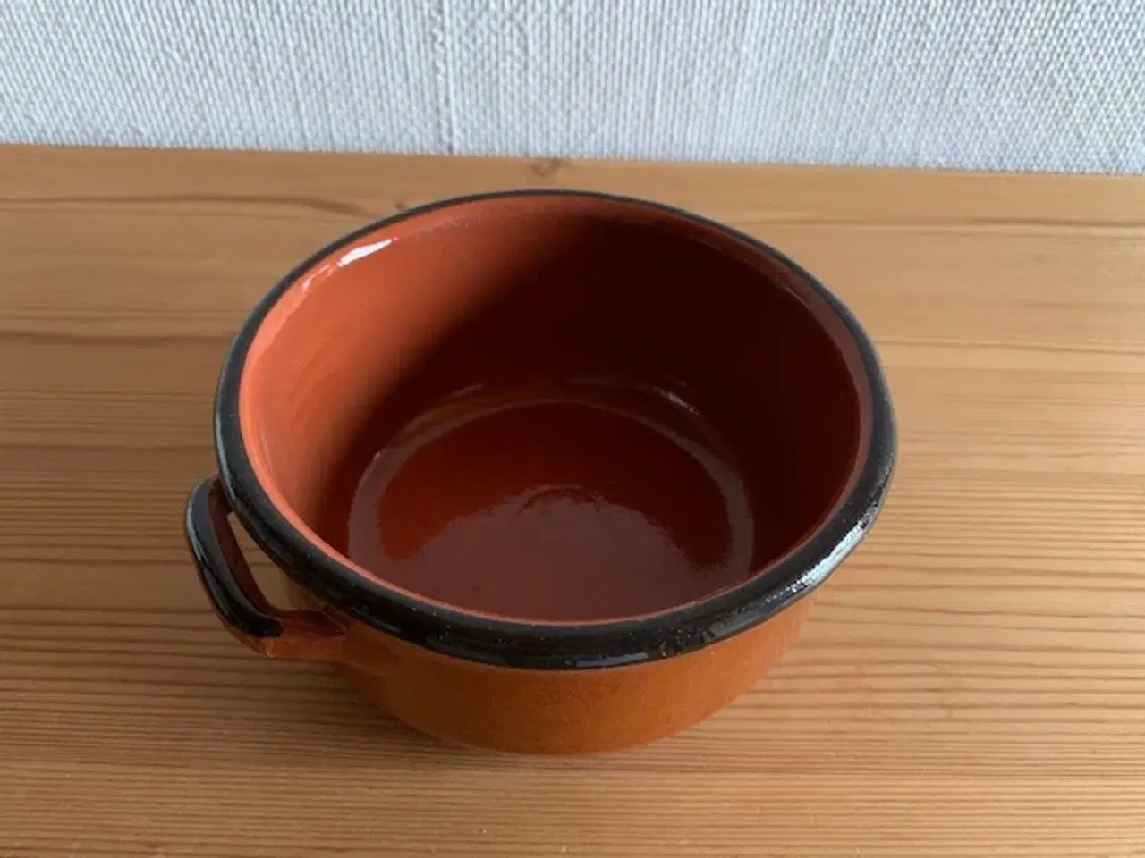 Billede 4 - Skål med håndtag / ører i god stand